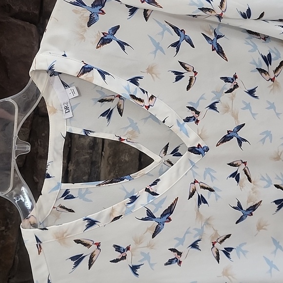 DR2 Sheer 3/4 Sleeve Top sz L - Picture 2 of 9